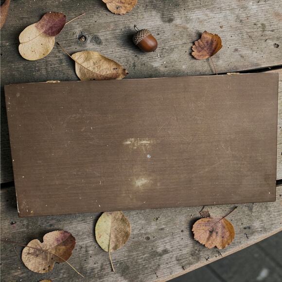 Oneida Community Chatelaine Letter R Monogrammed With Box - Picture 2 of 4